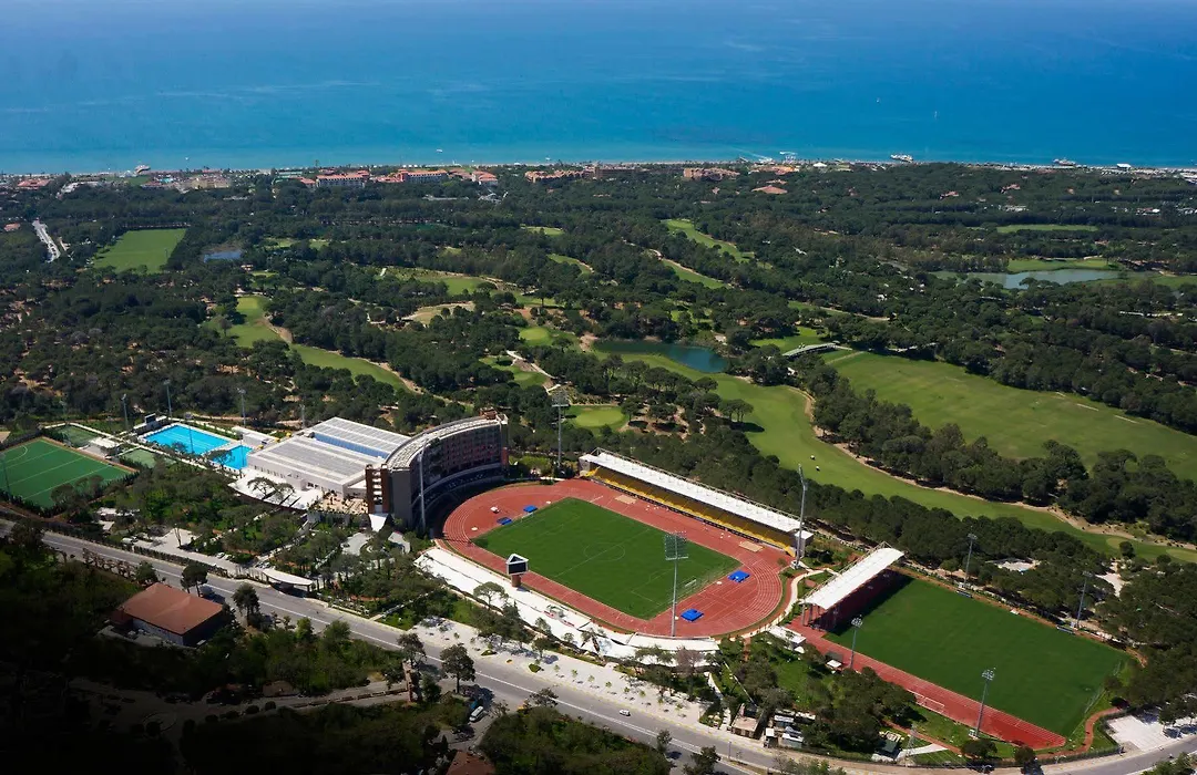 Gloria Sports Arena-1